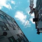 alat angkat pada gedung pencakar langit