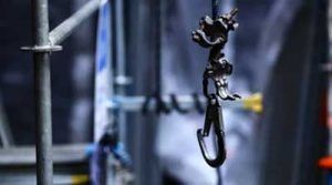 carabiner alat panjat